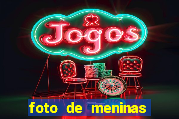 foto de meninas cacheadas no espelho