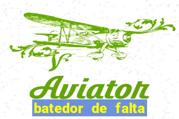 batedor de falta do atletico de madrid