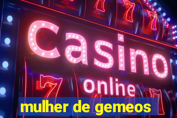 mulher de gemeos